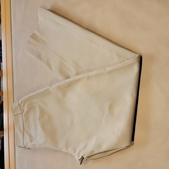 Talbots Size 4 Curvy Tan / Khaki Pants, Straight Leg, Excellent Used Condition - Picture 5 of 13